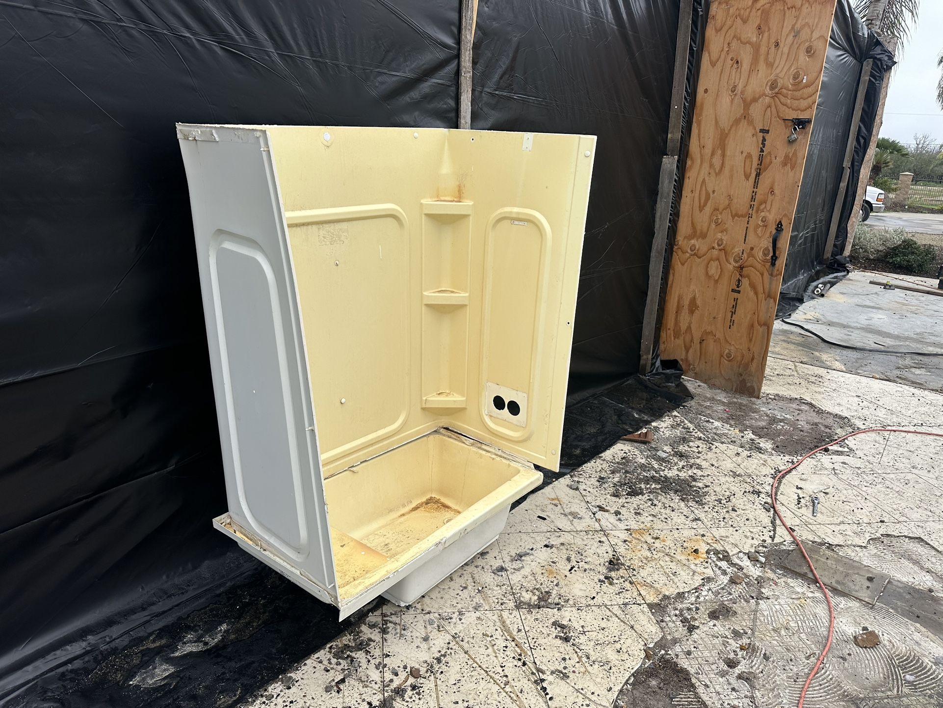 Fifth Wheel Or For RVs 