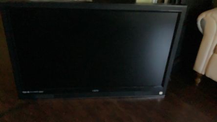 TV 4 ft long 2 ft w