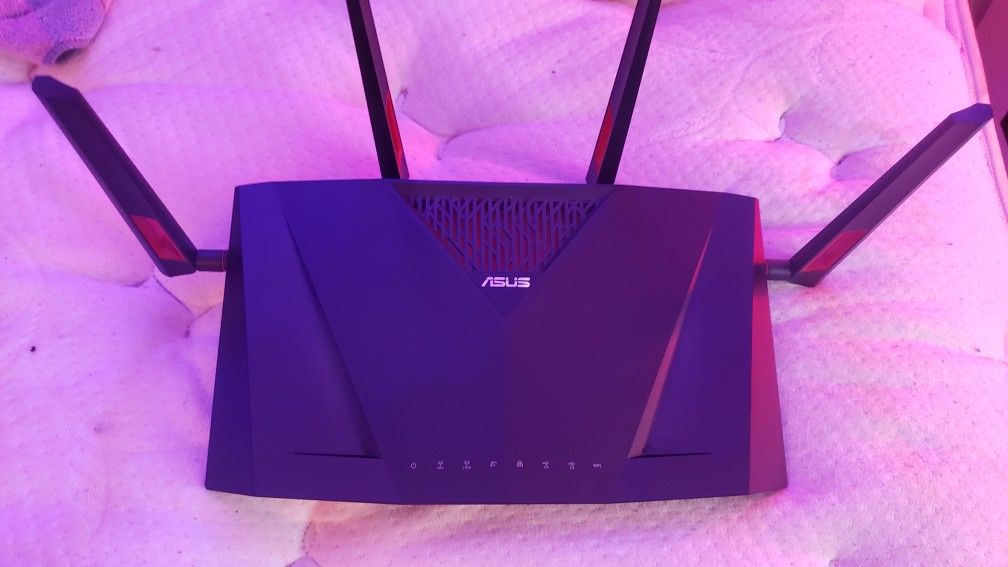 Asus AC88U WiFi router with AsusMerlin firmware upgraded. Strong WIFI signal