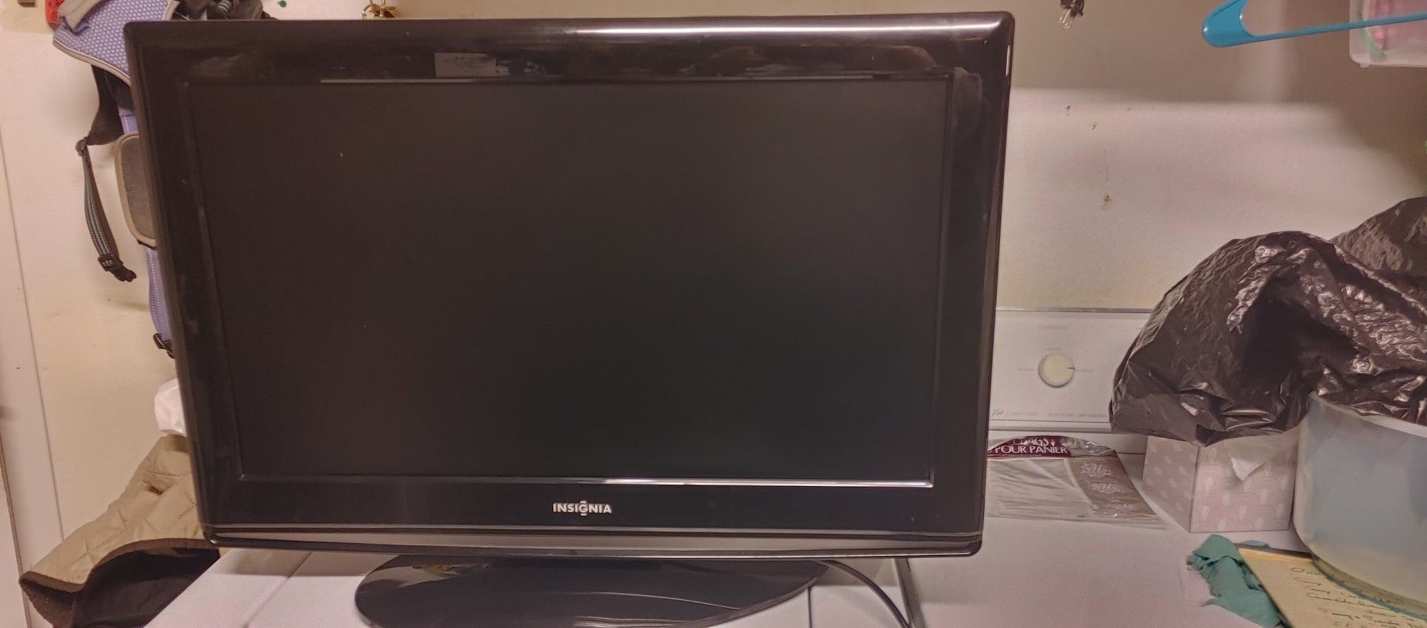 Insignia 24 In TV