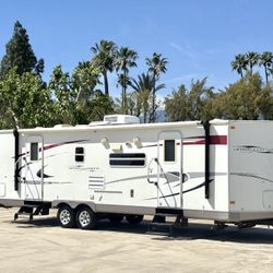 2010 Viewjammer Travel trailer Camper must See Ton appreciate 