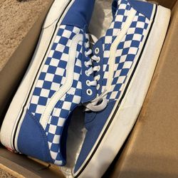 11 Pairs Of Vans