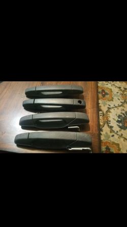 07-14 tahoe. Suburban avalanche Yukon escalade door handles