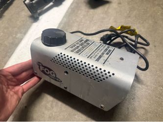 Fog Machine 400W w/ Remote – Halloween, Parties & Events