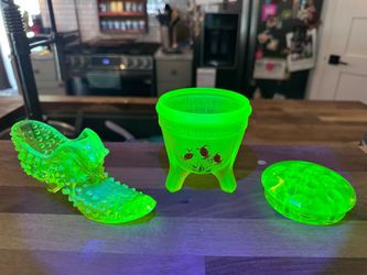 Vaseline Glass Lot Fenton LE Smith