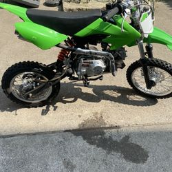 125 Pit Dirt Bike 