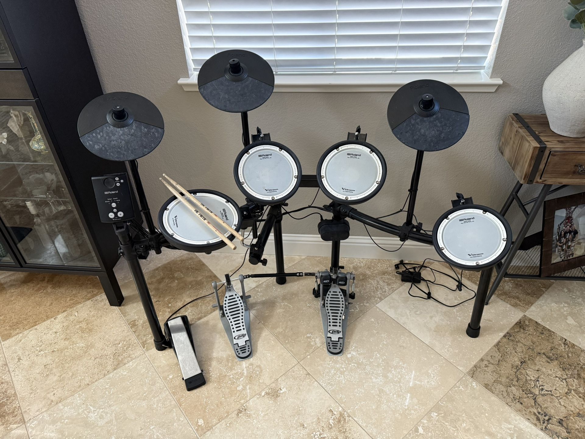 Roland - V-Drum set model: TD-1 / double bass & hi-hat, full set!