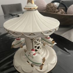 Mikasa Santa Airplane carousel