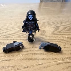 Lego Overwatch Reaper minifigure with weapons