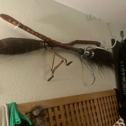 Harry Potter Nimbus 2000 broomstick Replica
