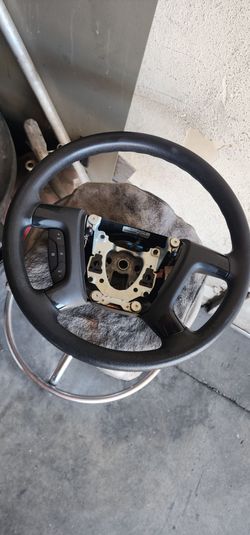 2013 and up Chevy steering wheel OEM used