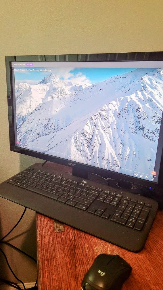 💻 Complete Lenovo Desktop Setup – Monitor, Logitech Keyboard/Mouse – $375 OBO