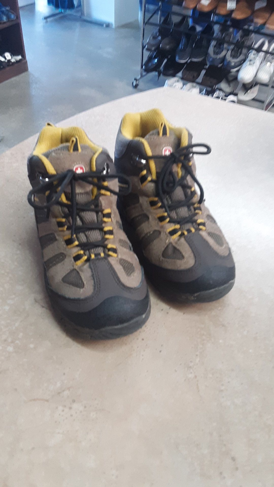 Swiss Gear Hiking Boots for Sale in La Habra Heights, CA - OfferUp