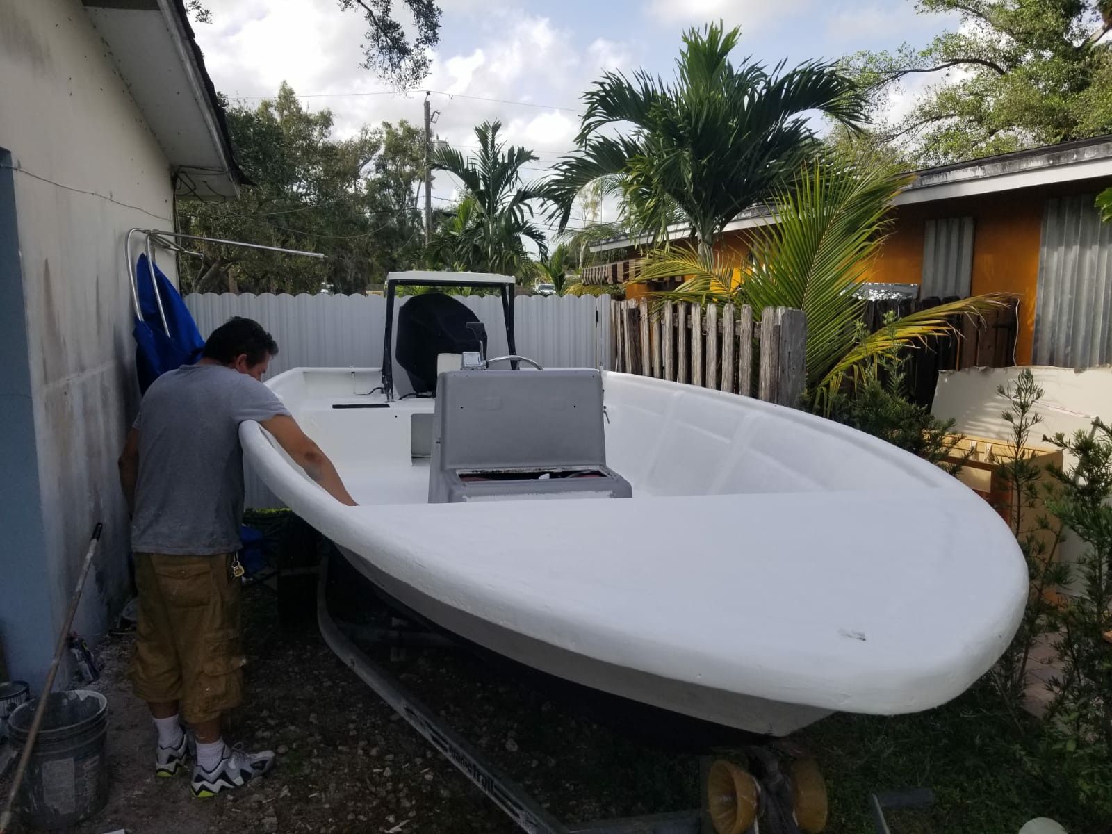 Bote outboard 19" motor Johnson 175