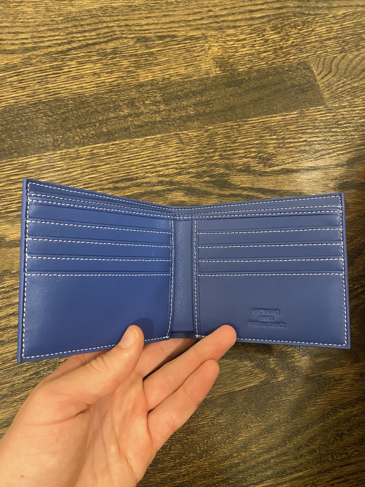Goyard coin pouch wallet with chain for Sale in Fontana, CA - OfferUp