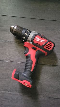 Milwaukee M18 drill