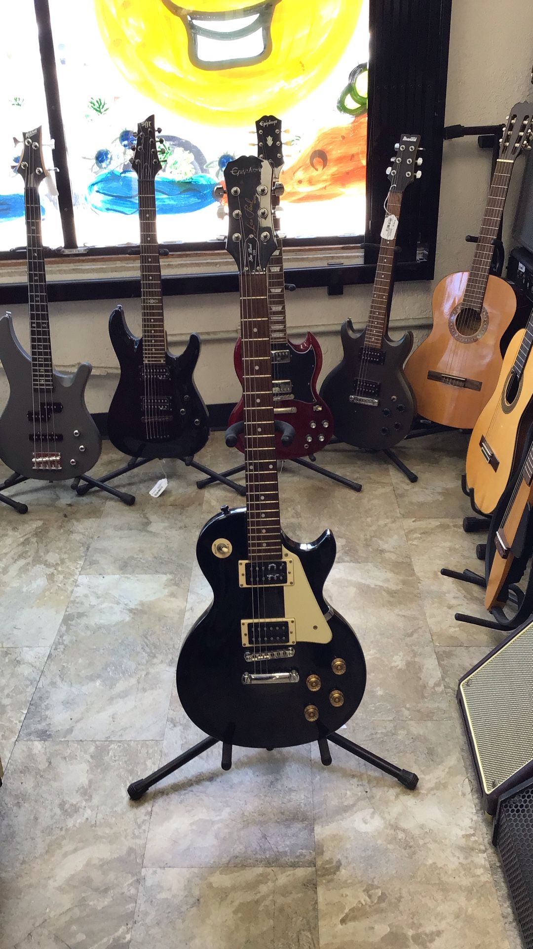 Epiphone 100 Les Paul Model Black Guitar