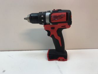 Milwaukee M18 18-Volt Lithium-Ion Brushless Cordless 1/2 in. Compact Drill/Driver (Tool-Only)