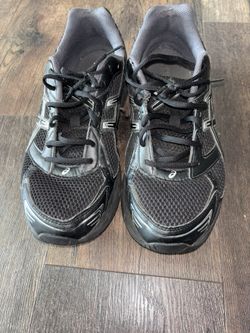 All Black ASIC Size 11
