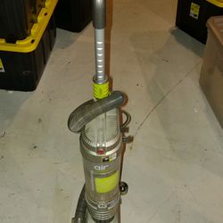 Lightweight hoover air vacuum
