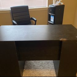 Large Wood Desk With Chair 