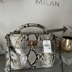 New With Tag! Beautiful Kate Spade Handbag! Size- 12inch Wide, 9inch High! Size Small/ Medium! 