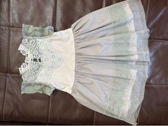 Beautiful lace dress girl 140cm  7 years old