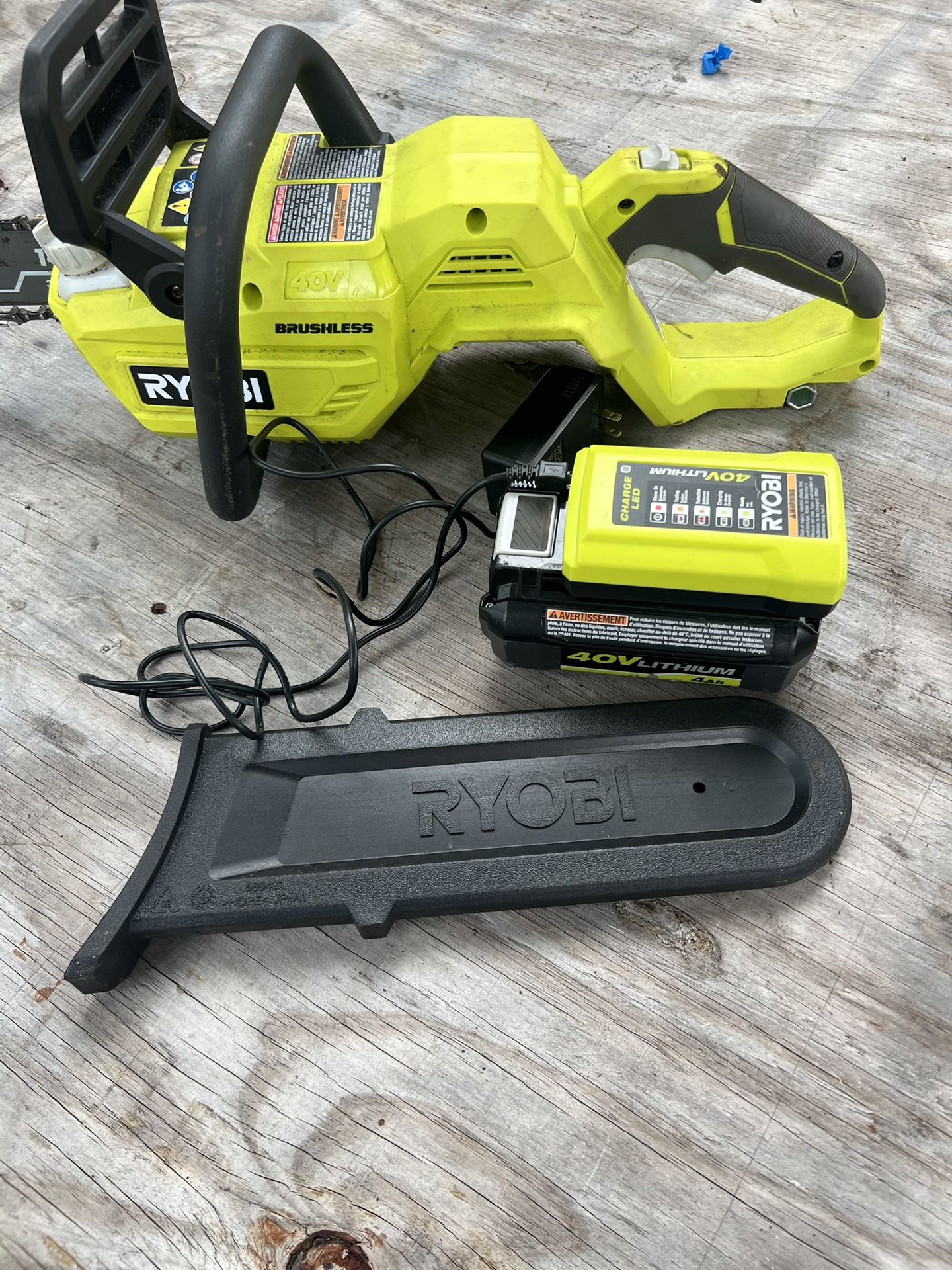 Ryobi 40w Brushless 14 “ Chainsaw With Battery And Charger