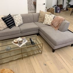 Living Spaces Sectional Couch 8.5’x6.5’x3.5’