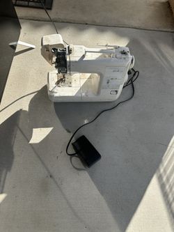Sewing Machine Kenmore (no Work)
