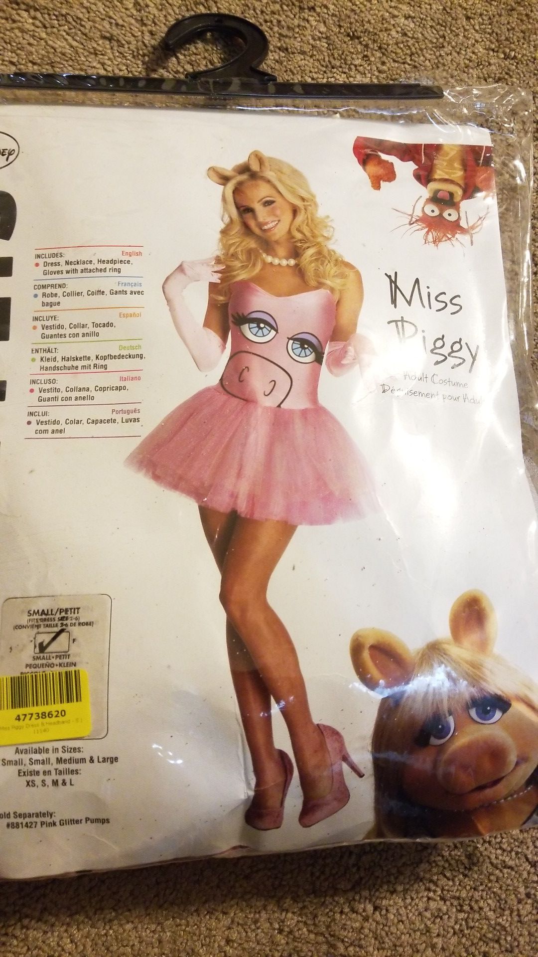 Ms. Piggy Halloween costume