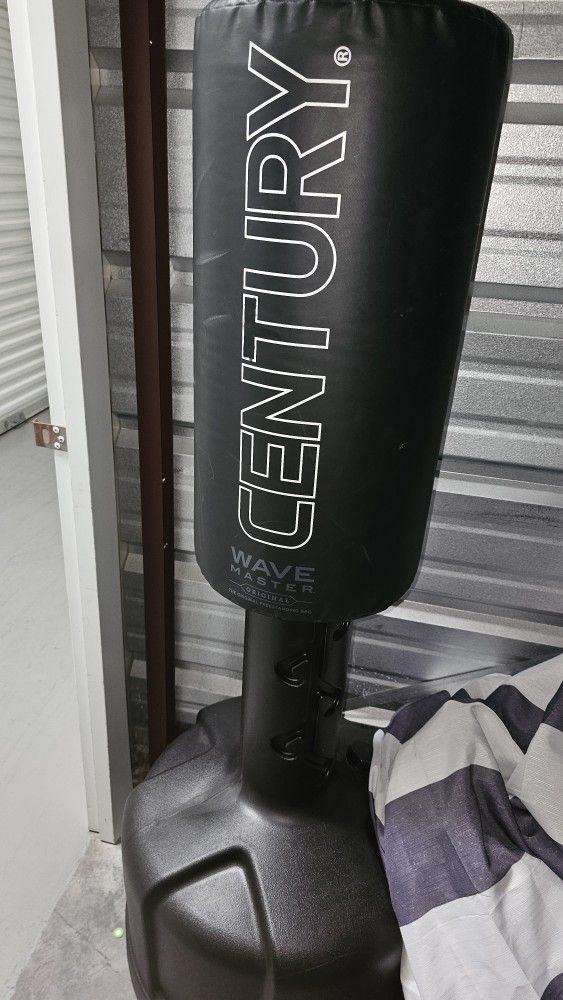 Century Original Wavemaster Freestanding Heavy Punching Bag