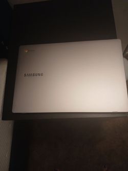 17 in Samsung chrome laptop