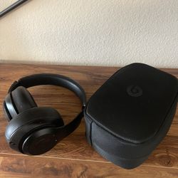 Beats Studio Pro