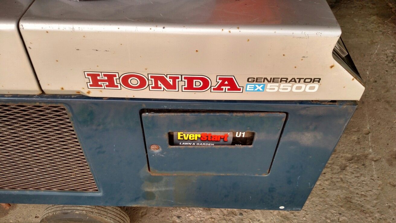 Honda EX 5500 liquid cooled Generator. Asking 400.00 for Sale in