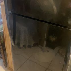 Refrigerator For Sale 