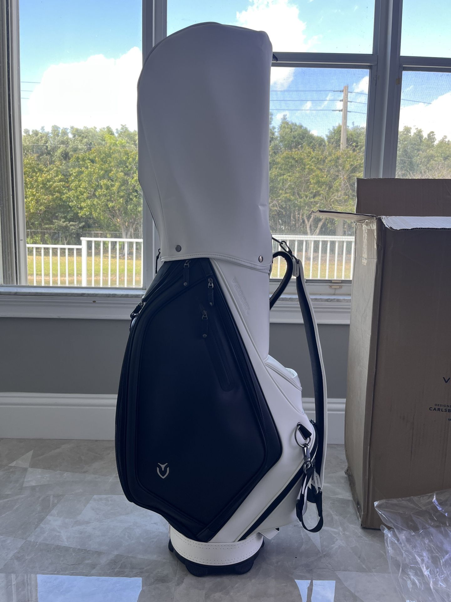 New Vessel Prodigy Mini Staff Bag for Sale in Fort Lauderdale, FL