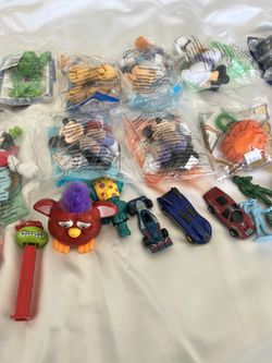 Unopened and opened Vintage collectibles McDonald, Burger King, Wienerschnitzel, Carl’s Jr.