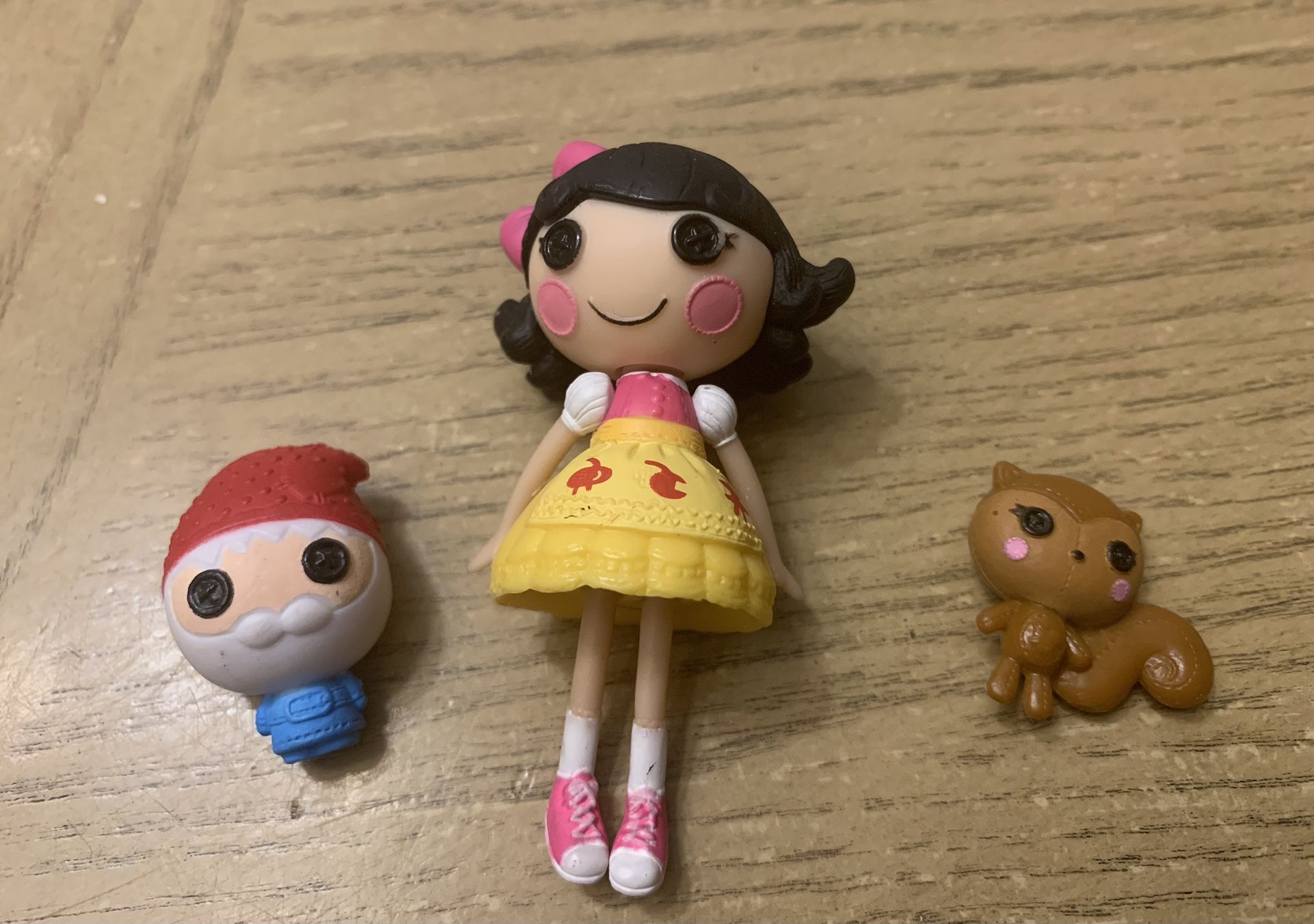 Lalaloopsy Mini Doll & Pet