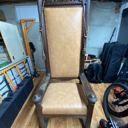 1800 Hundreds Throne Chair
