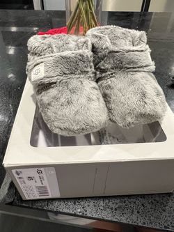 BABY UGGS