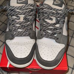 Nike Dunk Low 