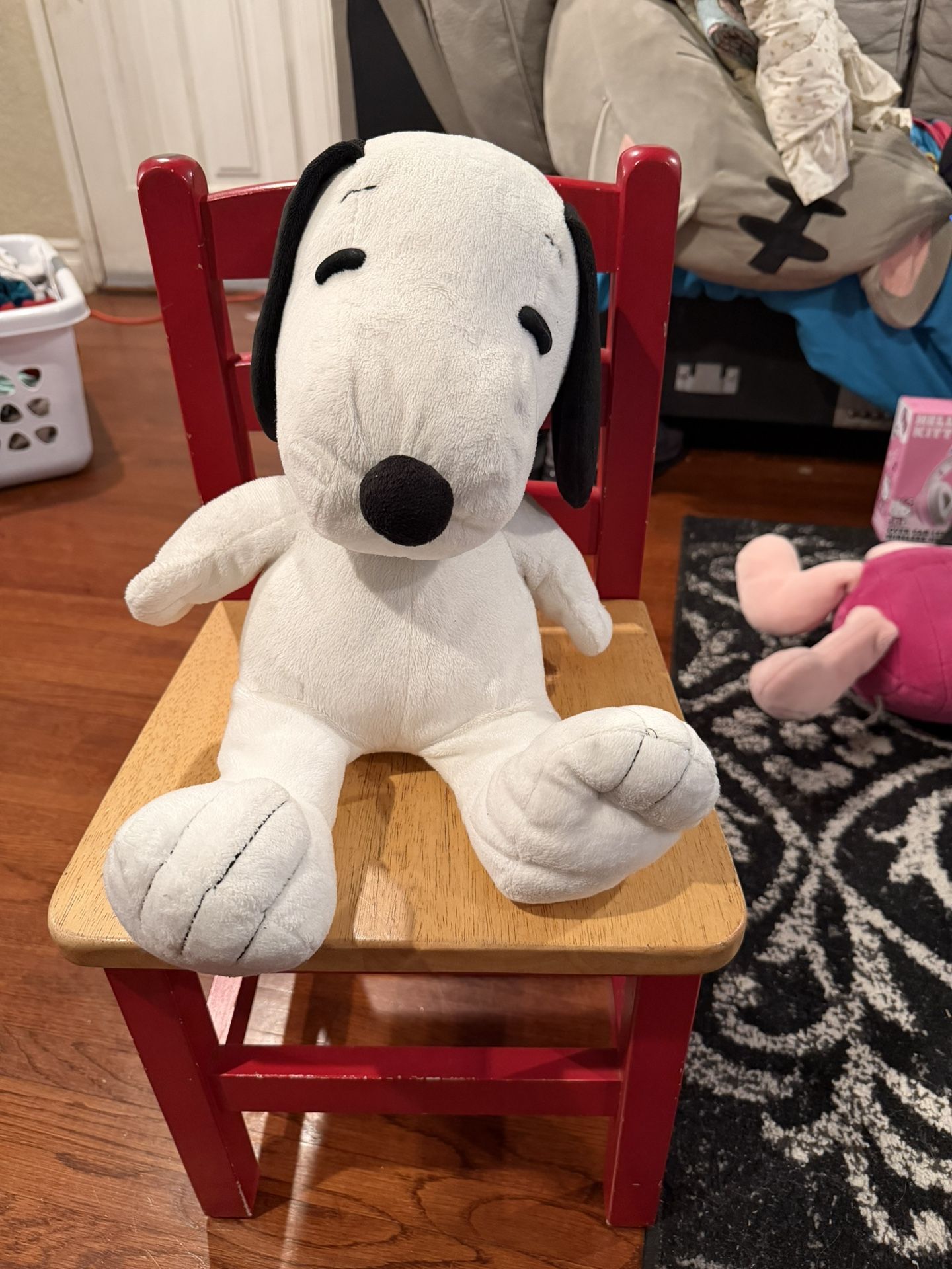 Snoopy Plushie