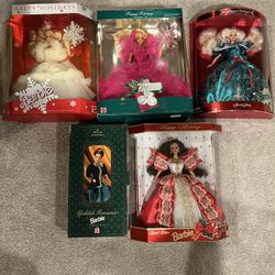 5 Holiday Barbies - Special Edition 