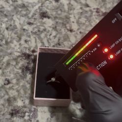 VVS1 Moissanite Engagement Ring