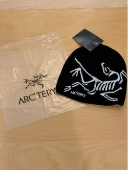 Black Arcteryx beanie