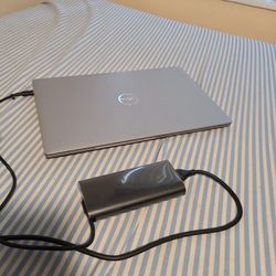 Dell.  5530 Latitude Laptop