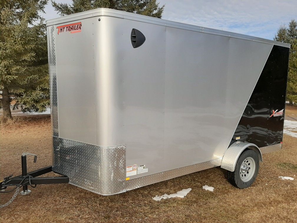 2021 6x12 Enclosed trailer