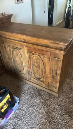 Dresser/chest