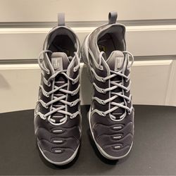 Size 13 Vapormax plus